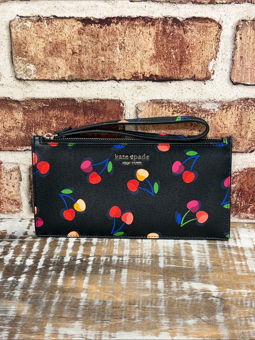 Kate Spade Spencer Cherries Wristlet - Like New